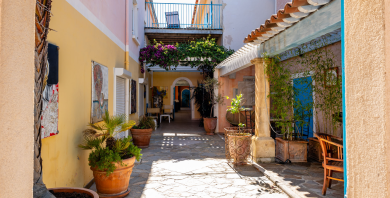 Les Flots Bleus · Hôtel 3 étoiles Var, Lavandou