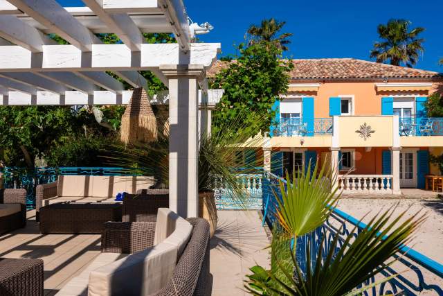 Les flots bleus hotel · the Var · Le Lavandou