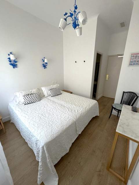 Les flots bleus hotel · the Var · Le Lavandou