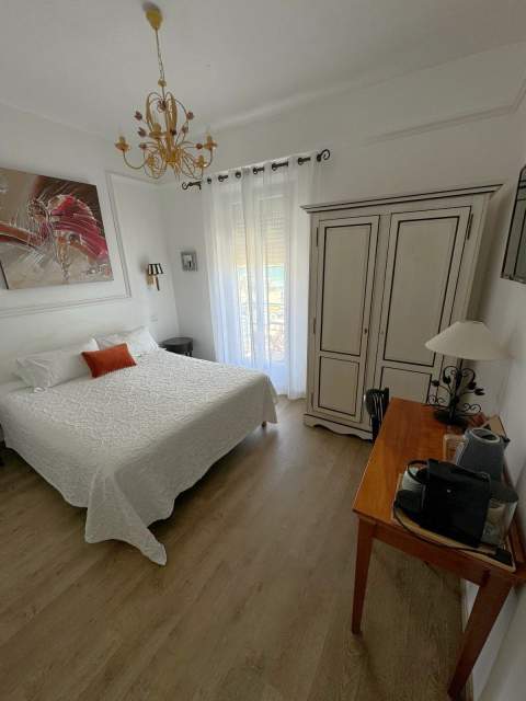 Les flots bleus hotel · the Var · Le Lavandou